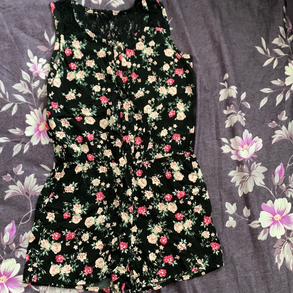 Black floral Romper from Children’s Place size M (7/8)